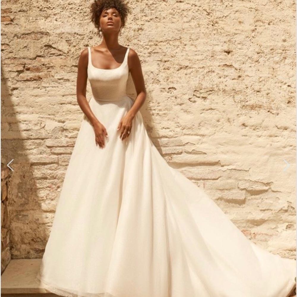 Maggie Sottero Symphony sparkly sample gown with pockets